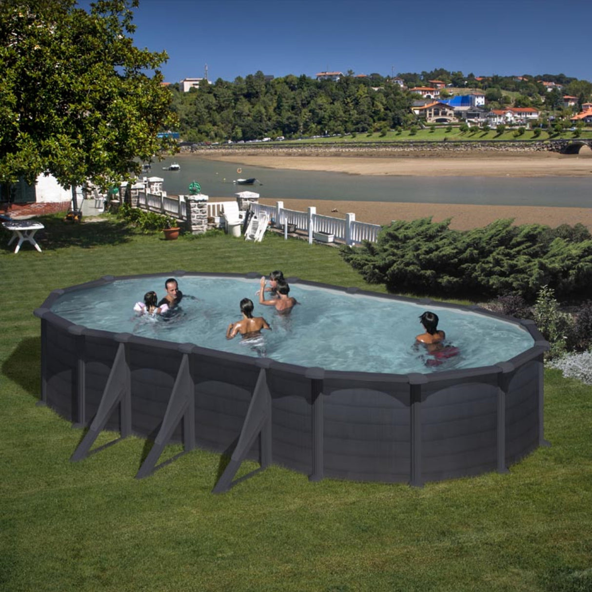 Ensemble piscine forme ovale GRE aspect graphite Granada 730 x 375 x 132 cm